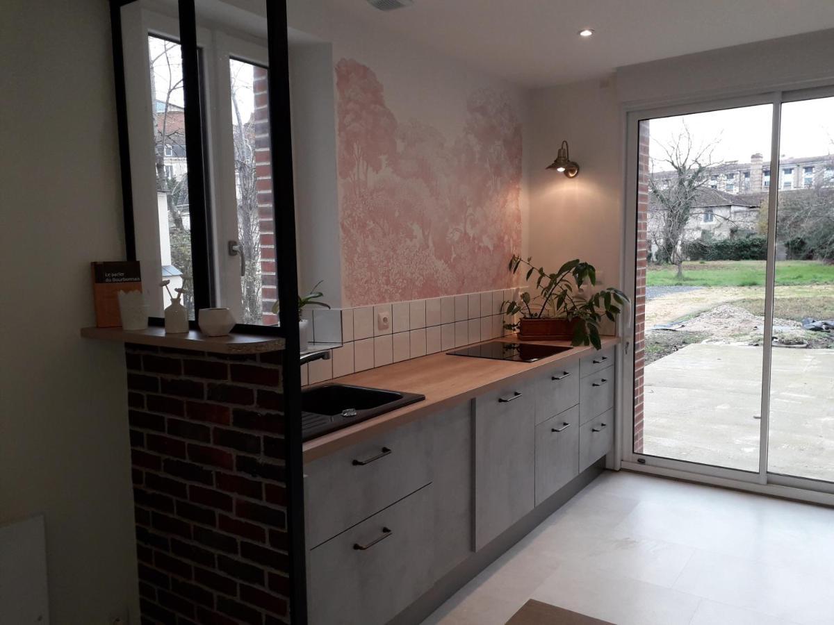 Charmes En Ville Le Charme Authentique Montlucon Ngoại thất bức ảnh