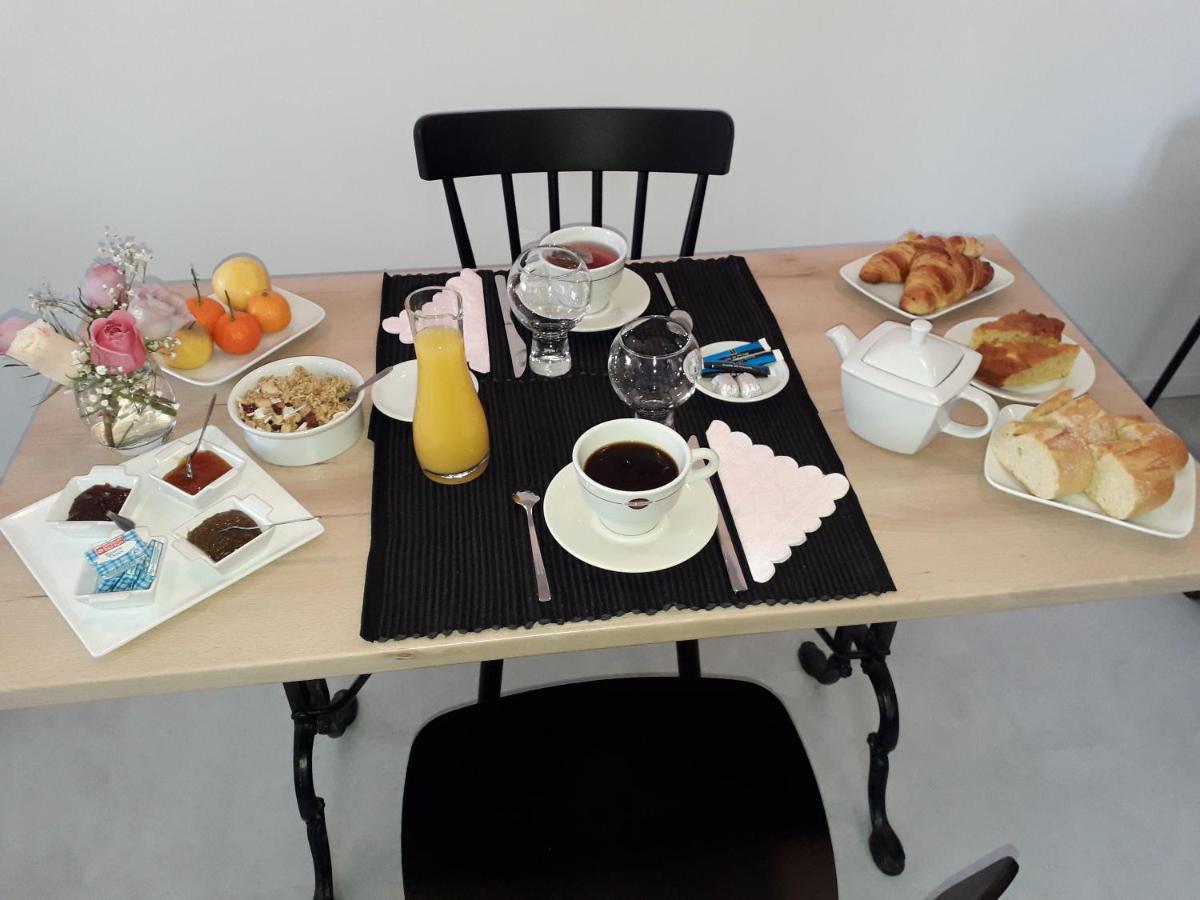 Charmes En Ville Le Charme Authentique Montlucon Ngoại thất bức ảnh