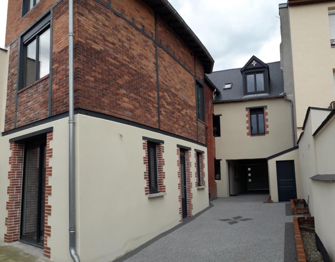 Charmes En Ville Le Charme Authentique Montlucon Ngoại thất bức ảnh