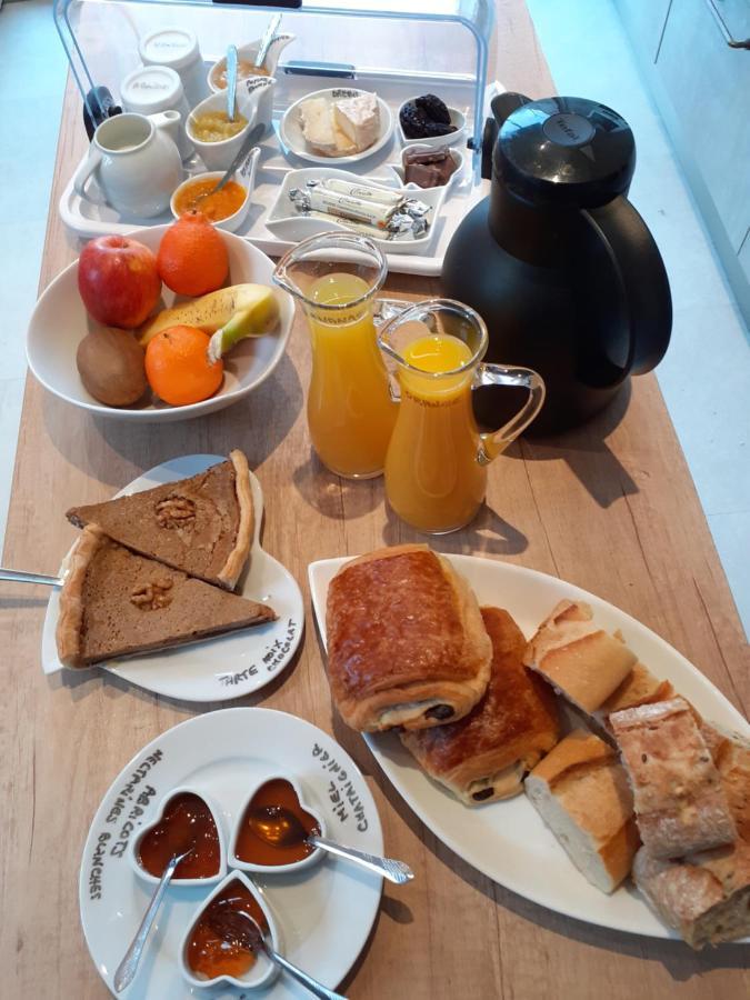 Charmes En Ville Le Charme Authentique Montlucon Ngoại thất bức ảnh